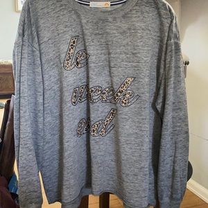 SOLD Cute top! Like new!!